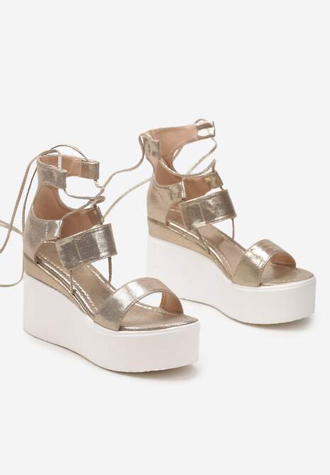 Złote Sandały na Koturnie z Wiązaniem wokół Łydki Scadira