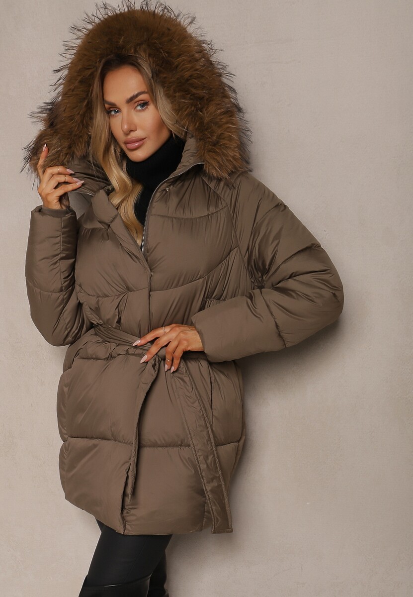 Ciemnozielona Kurtka z Pikowanymi Przeszyciami z Kapturem z Odpinanym Futrem Wiązana w Talii Issarelia