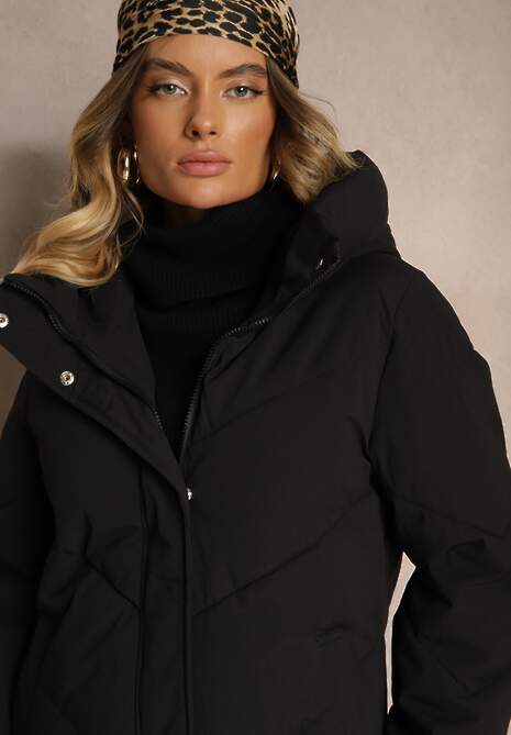 Czarna Długa Kurtka Pikowana z Nieodpinanym Kapturem Nerindale