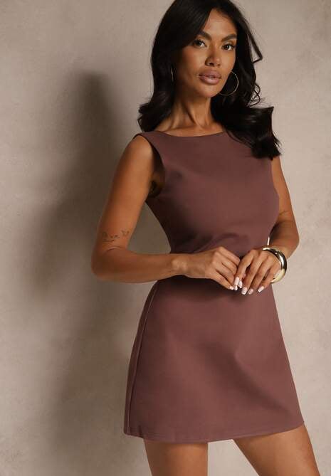 Brązowa Sukienka z Bawełną o Taliowanym Kroju Talaziela