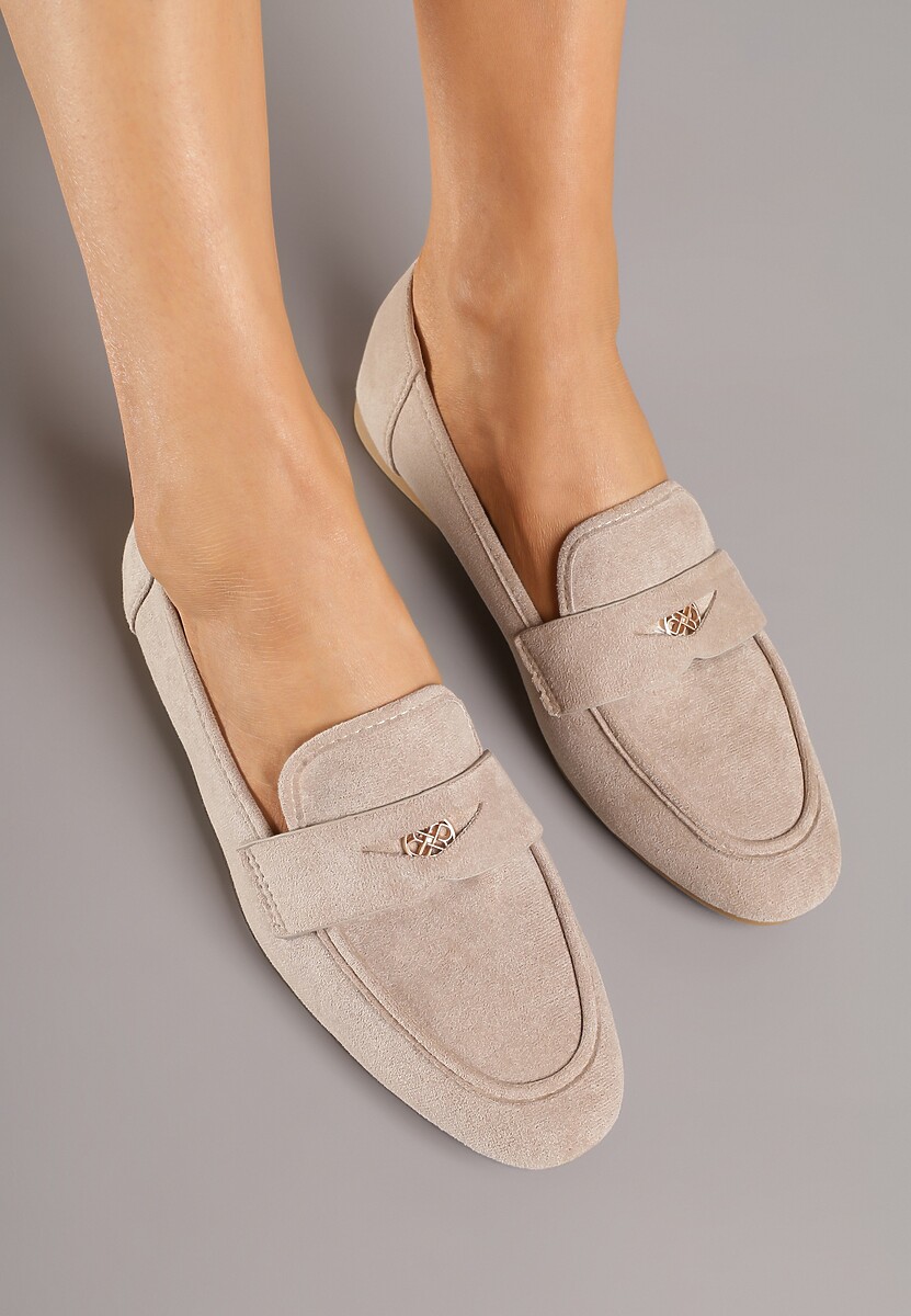 Ciemnobeżowe Mokasyny Ozdobione Metaliczną Aplikacją Gohildde