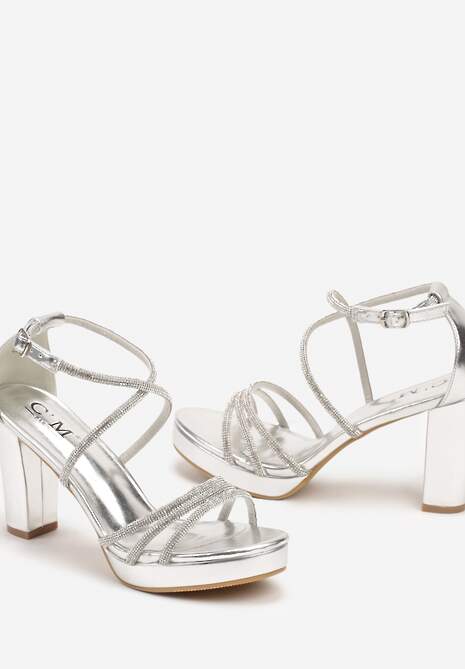 Srebrne Cyrkoniowe Sandały na Słupku z Ozdobnymi Paskami Beridara