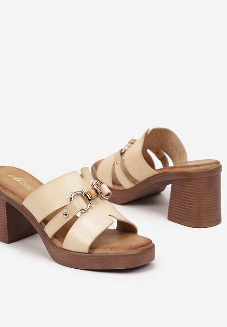 Beżowe Klapki na Słupku i Platformie Ozdobione Klamrą Elevelith