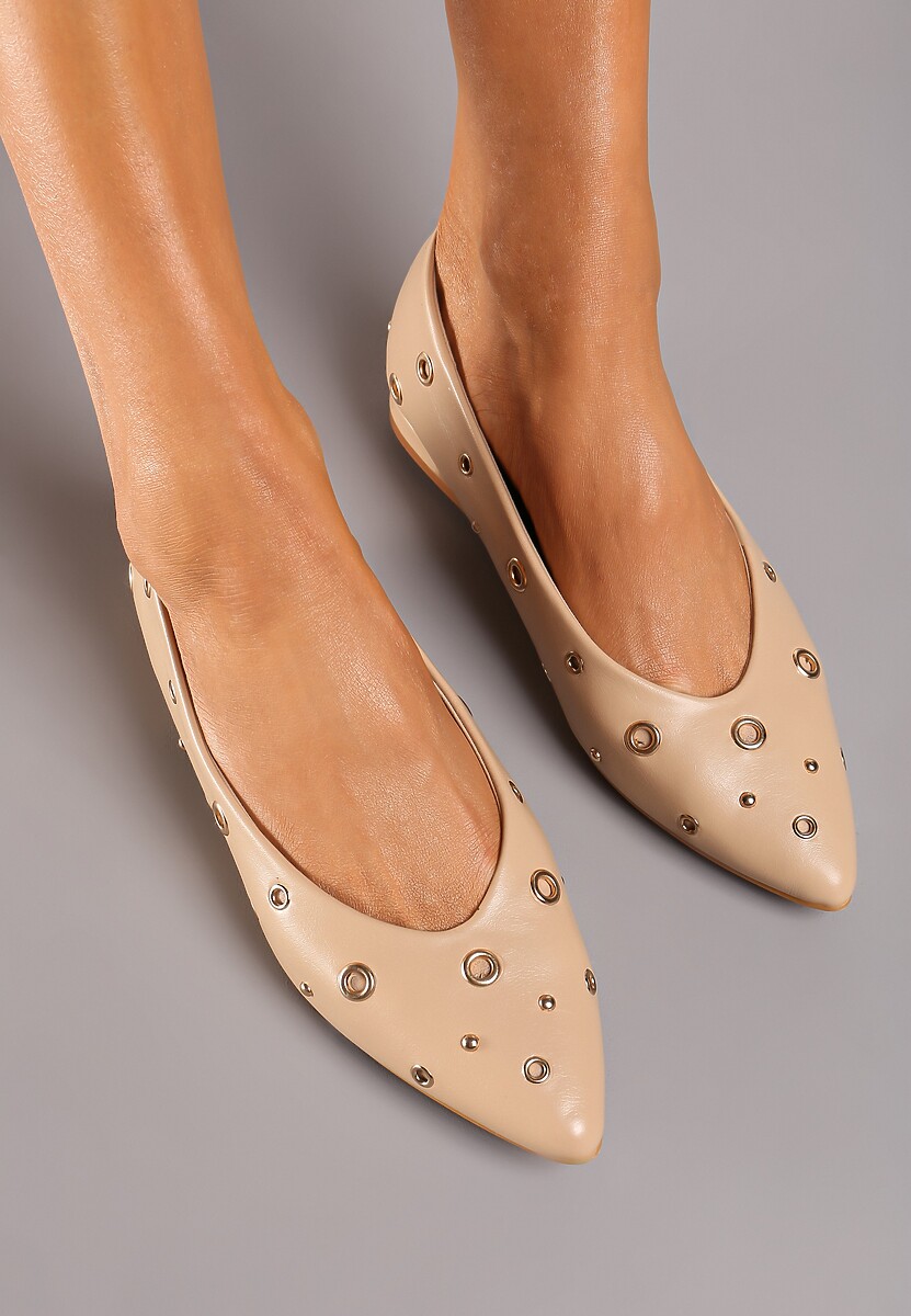 Beżowe Czółenka na Niskim Obcasie Ozdobione Metalicznymi Kółeczkami Erisellea