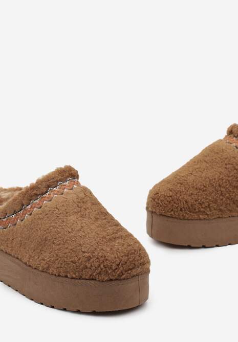 Brązowe Kapcie na Platformie z Ozdobną Lamówką Topora