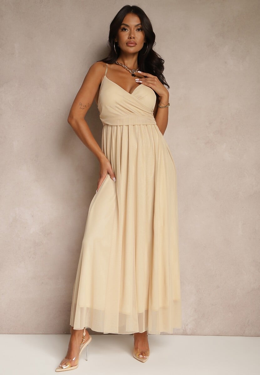 Czarna Sukienka Koktajlowa Ozdobiona Tiulowym Materiałem Deviora