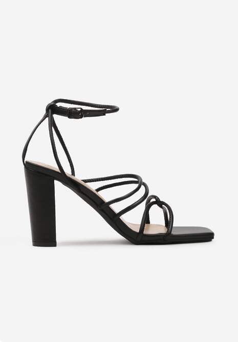 Czarne Sandały na Wysokim Słupku z Cienkimi Paseczkami Nardiaca