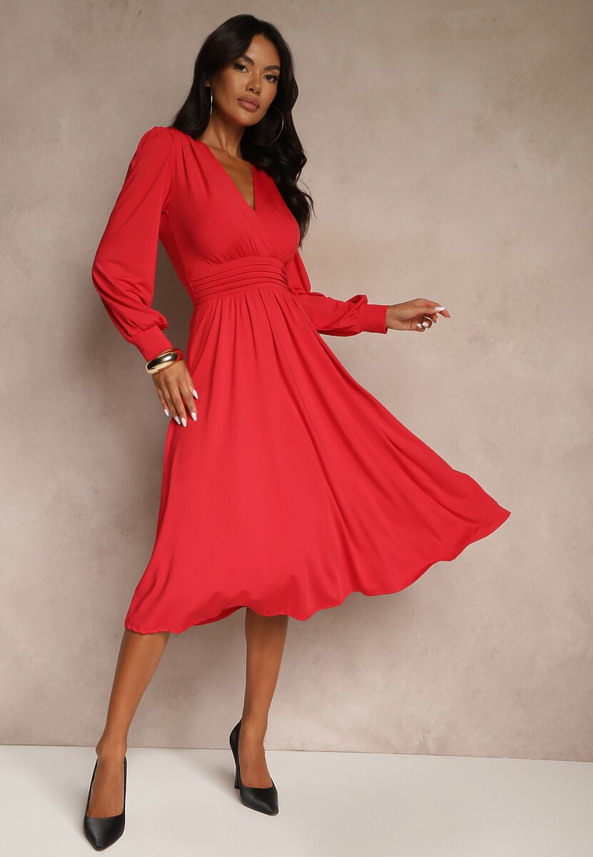 Czerwona Sukienka z Wiskozą o Rozkloszowanym Kroju z Kopertową Górą Seliane
