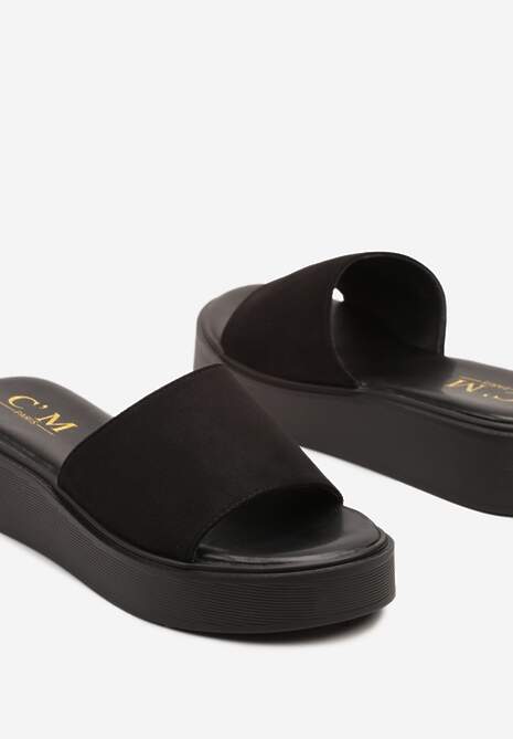 Czarne Klapki Basic na Platformie Ervesa