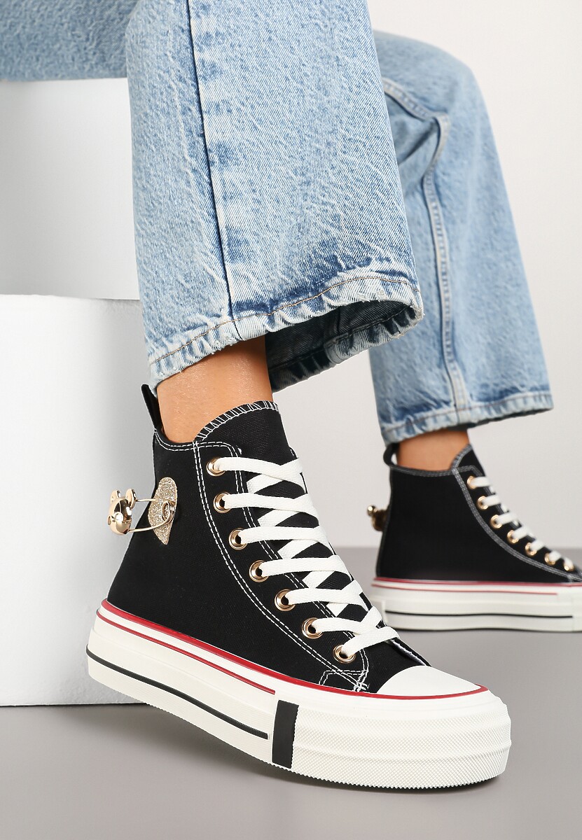 Czarne Trampki za Kostkę Ozdobione Aplikacją 3D Vizana