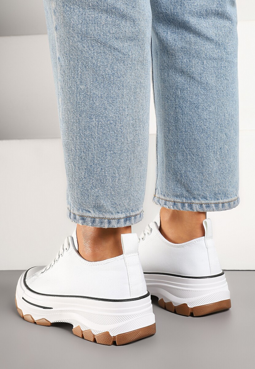 Białe Trampki na Platformie z Niską Cholewką Evalloria
