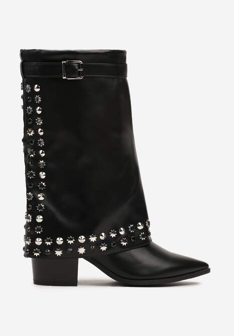 Czarne Kozaki Kowbojki na Słupku Ozdobione Klamrą Ćwiekami i Wywiniętą Cholewką Izavira