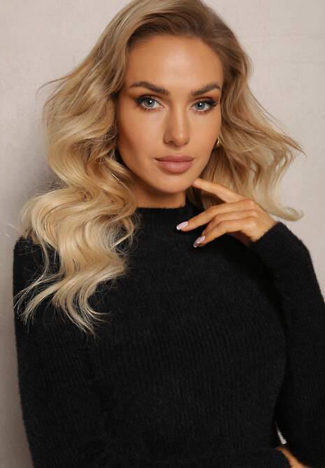 Czarna Wełniana Sukienka Midi Prążkowana z Półgolfem Sebhatta