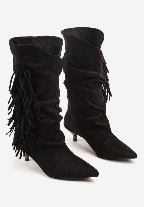 Czarne Botki na Kaczuszce Ozdobione Frędzlami i Marszczoną Cholewką Latolea