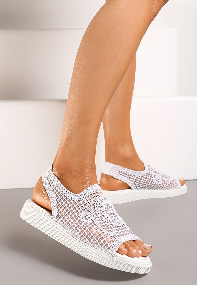 Białe Stylowe Sandały z Plecionymi Detalami i Paskiem na Piętę Matirra