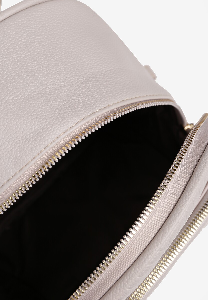 Jasnoszary Plecak Ozdobiony Delikatnym Tłoczeniem Arseki