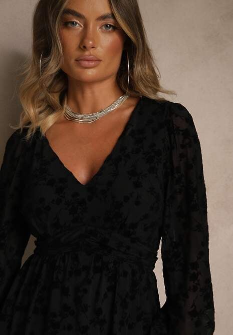 Czarna Sukienka Vices z Siateczkowej Tkaniny z Welurowym Printem w Kwiaty Erkelia