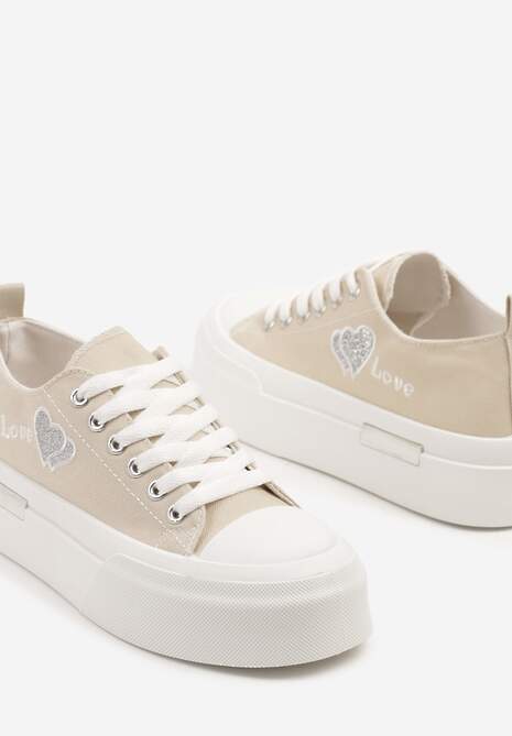 Beżowe Trampki na Platformie z Ozdobnym Napisem i Sercem Laviere