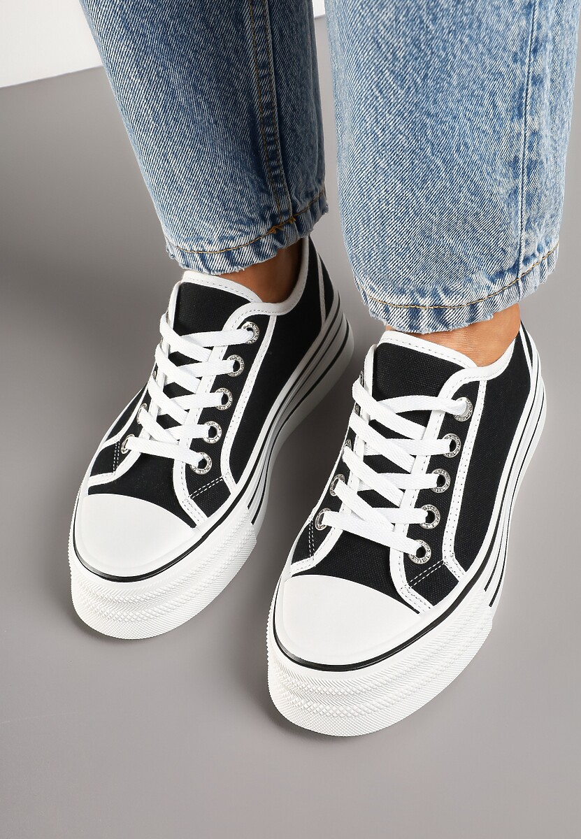 Czarne Trampki na Grubej Podeszwie Lurivanna