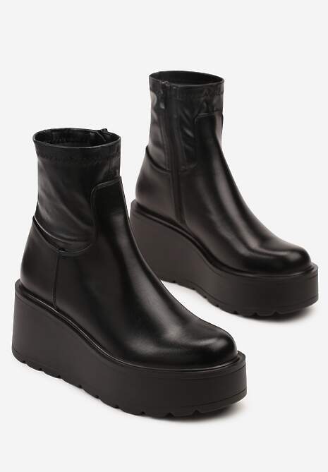 Czarne Botki na Platformie i Koturnie z Elastyczną Cholewką Fanzivia