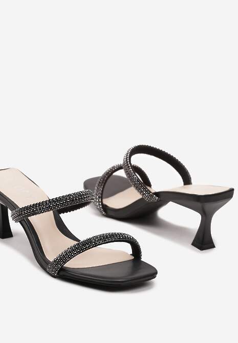Czarne Klapki na Obcasie Typu Klepsydra z Cyrkoniami Tuminia