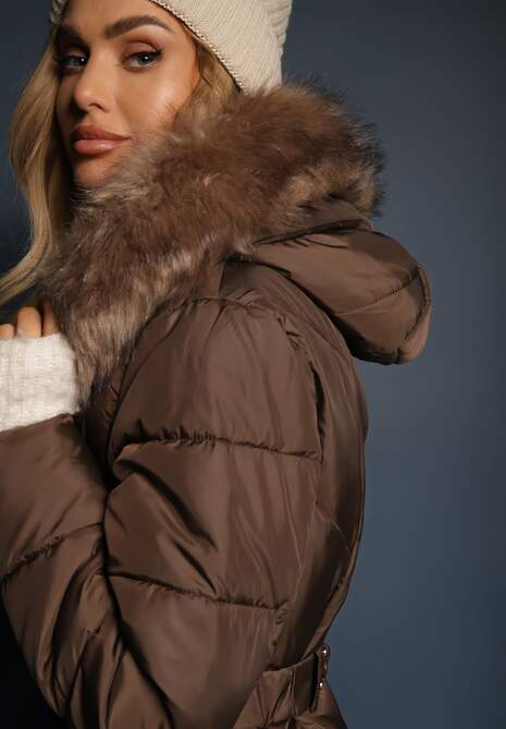 Brązowa Długa Pikowana Kurtka w Stylu Parki z Troczkiem w Pasie i Sztucznym Futerkiem Abelasa