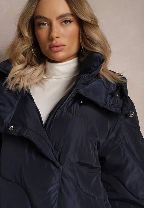 Granatowa Pikowana Kurtka Płaszcz za Kolano z Kapturem Kelotta