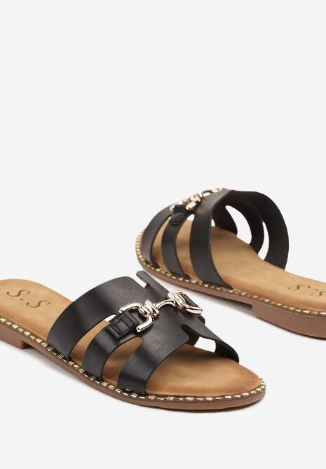 Czarne Klapki Zdobione Wycięciami i Elegancką Klamerką Odariva