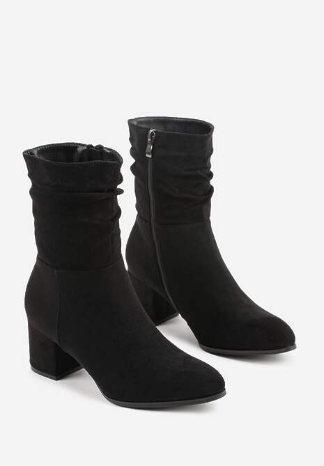 Czarne Marszczone Botki Vices z Imitacji Zamszu na Słupkowym Obcasie Atevitta