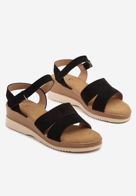 Czarne Sandały  na Koturnie Ozdobione Dwoma Paskami Tilsela
