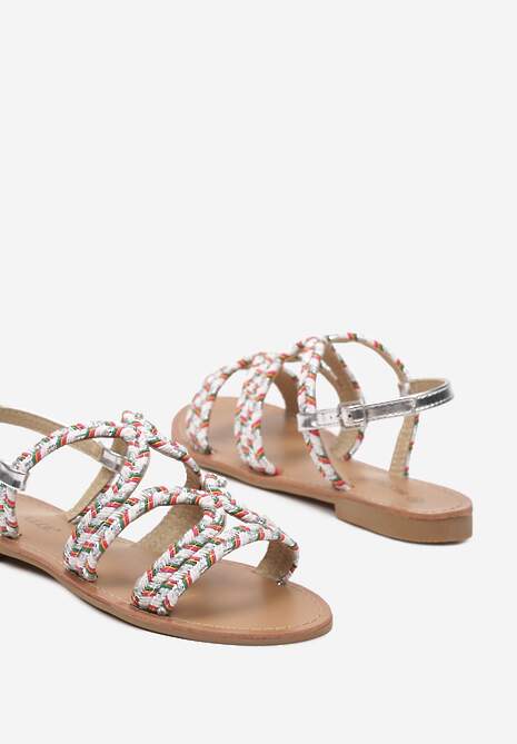 Srebrne Sandały na Płaskiej Podeszwie Ozdobione Paskami z Plecionki Jaslila
