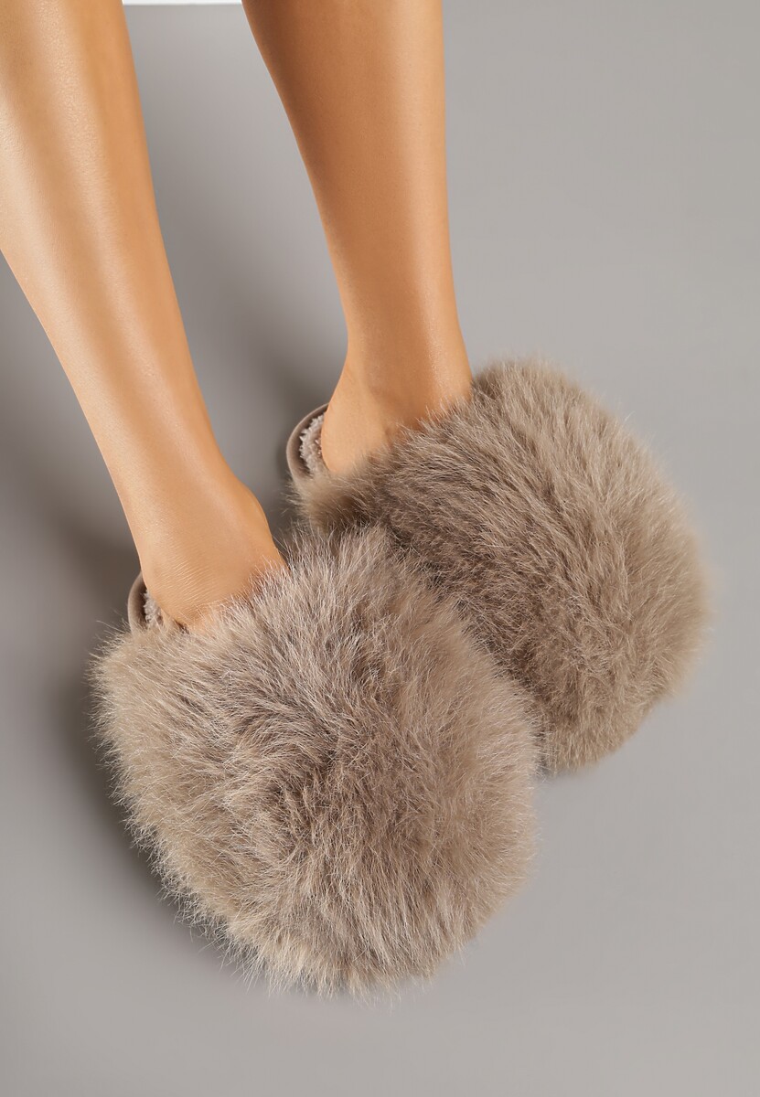 Brązowe Miękkie Kapcie Ozdobione Długim Włosiem Cendria