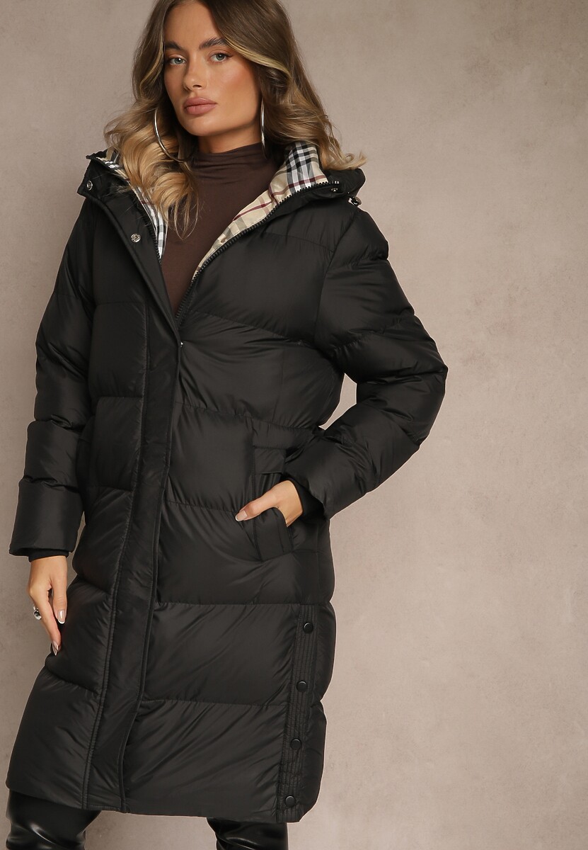 Ciemnobeżowa Kurtka z Pikowanymi Przeszyciami o Długim Fasonie z Kapturem Gineffa