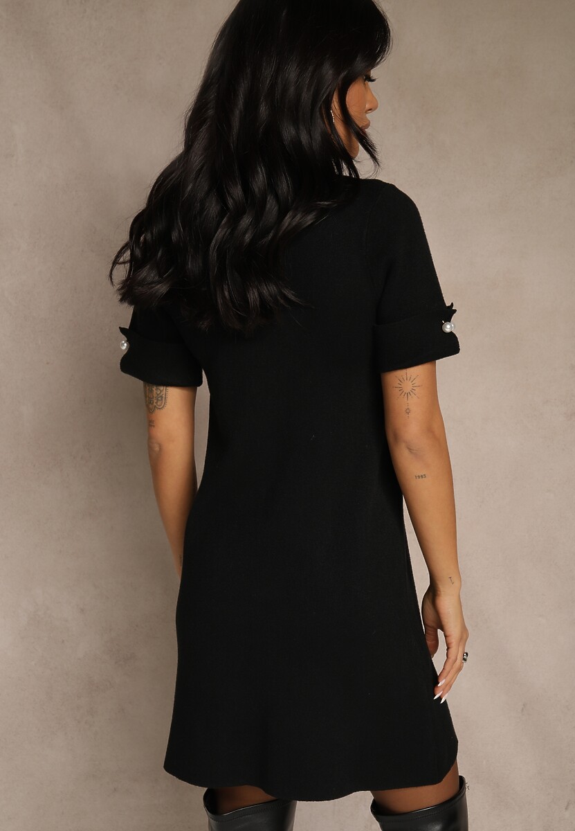 Czarna Sukienka Sweterkowa o Trapezowym Kroju z Perełkami Liatusea