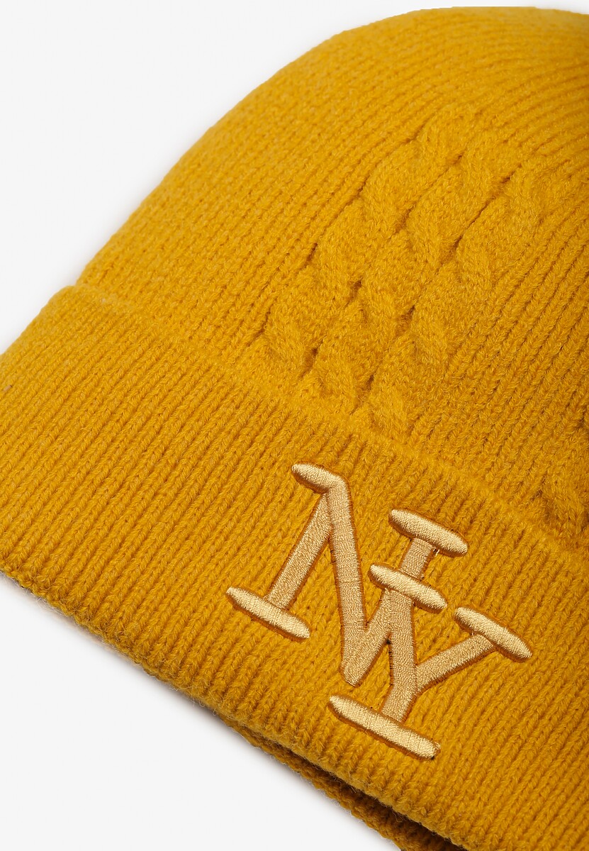 Żółta Czapka Beanie z Ozdobnymi Literami z Przodu Fetture