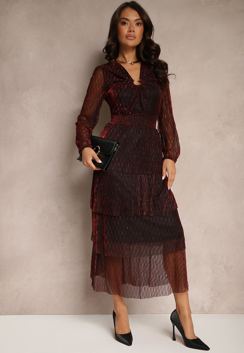 Bordowa Koktajlowa Sukienka o Rozkloszowanym Kroju z Falbankami i Metaliczną Nicią Xotarvia