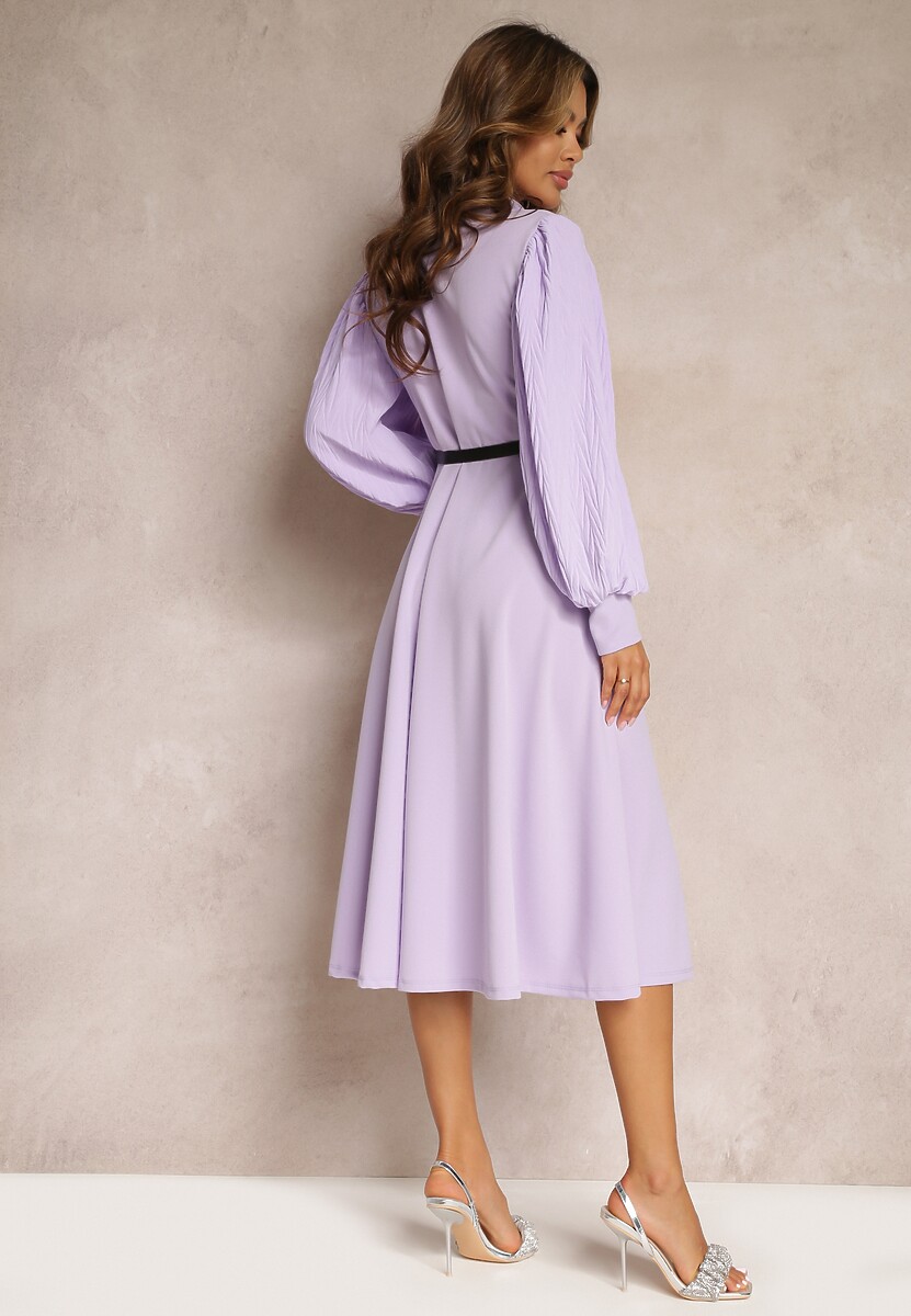 Fioletowa Rozkloszowana Sukienka z Paskiem i Długim Rękawem Malaiyah