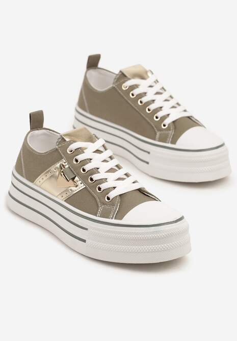 Zielone Trampki na Platformie Ozdobione Metaliczną Aplikacją Telanoreta