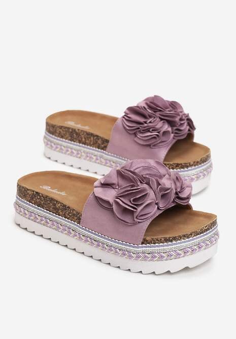 Fioletowe Klapki na Dekoracyjnej Platformie z Szerokim Paskiem Manilin