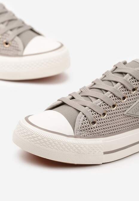 Jasnoszare Szydełkowe Trampki o Klasycznym Fasonie Vovessa