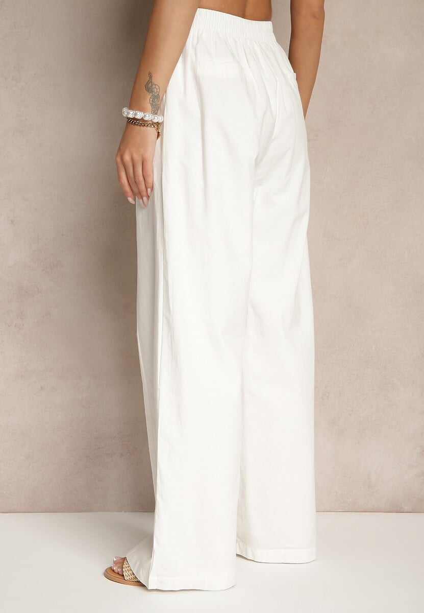 Białe Spodnie z Bawełną i Wiskozą o Szerokim Kroju z Imitacją Kieszeni Divlene