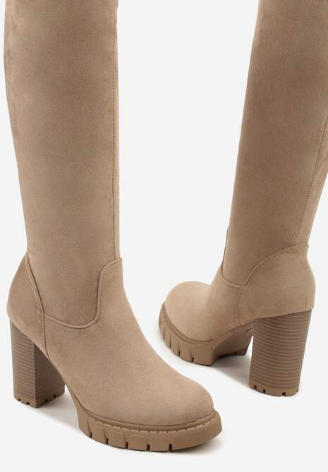 Ciemnobeżowe Kozaki z Imitacji Zamszu na Obcasie Typu Słupek Rilaresa