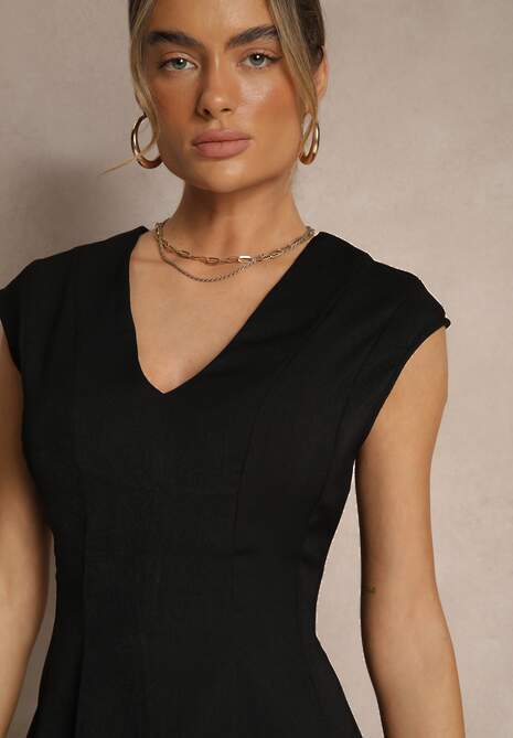 Czarna Taliowana Sukienka z Rozkloszowanym Dołem Elliara