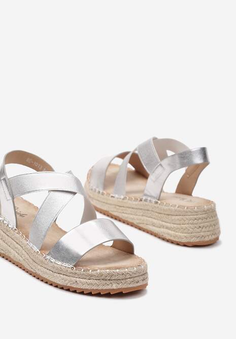 Srebrne Sandały na Platformie w Stylu Boho z Paskami o Metalicznym Połysku Moonrera