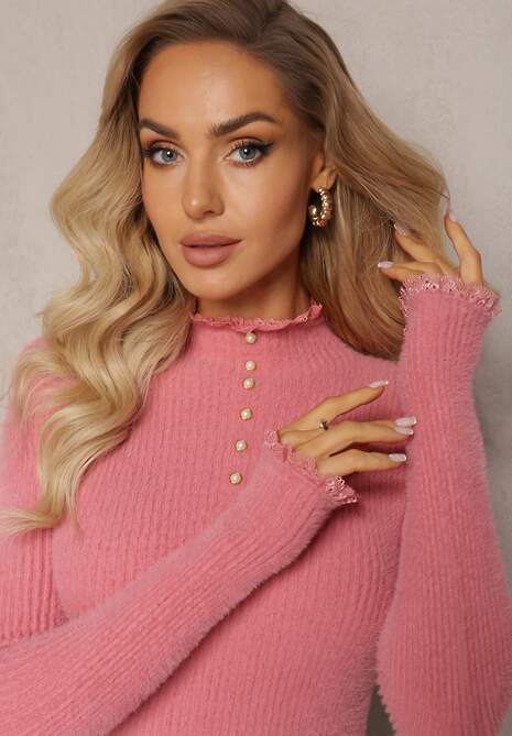 Ciemnoróżowy Wełniany Golf na Perłowe Guziki z Ozdobną Koronką Hejsunna