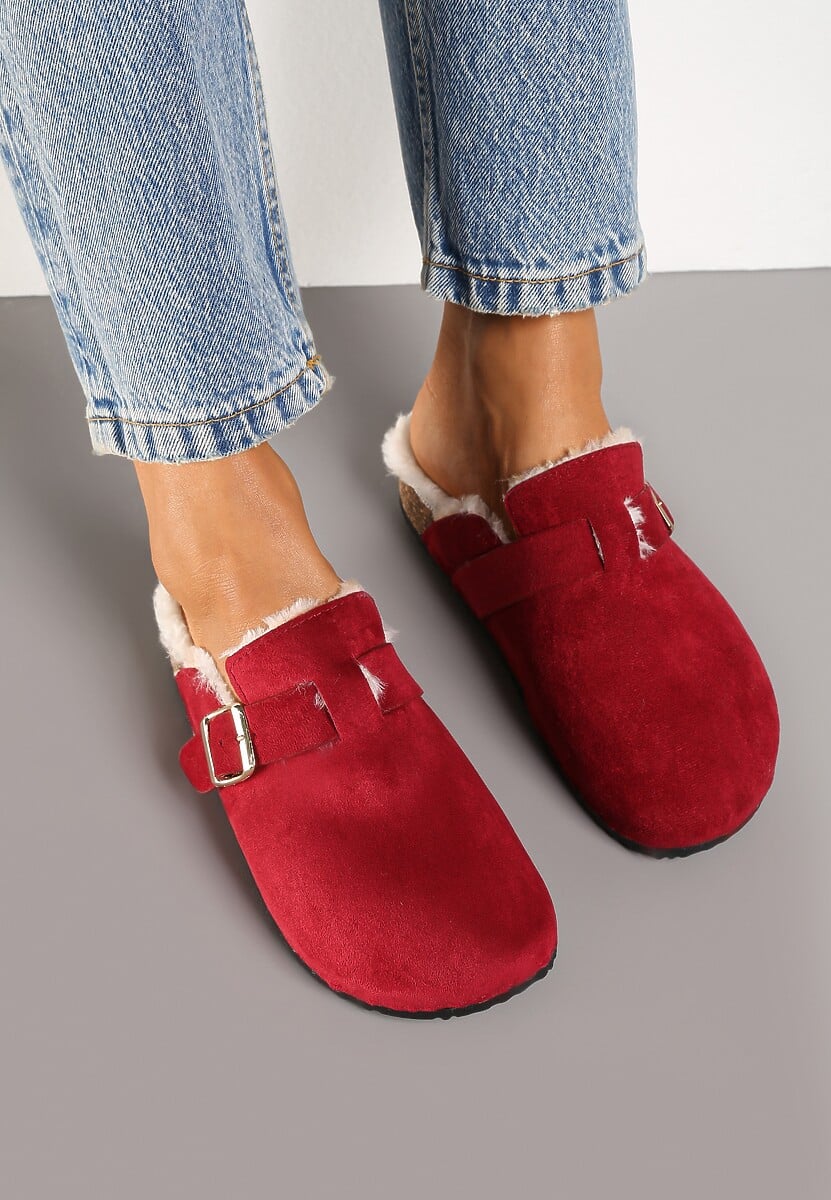 Bordowo-Czerwone Kapcie na Płaskiej Podeszwie Ozdobione  Paskiem z Klamrą Ninnithra