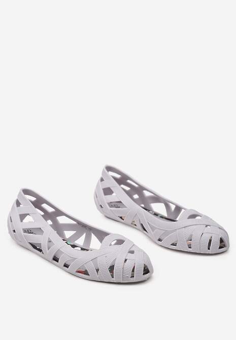 Szare Balerinki Ozdobione Wycięciami na Cholewce Sylaria