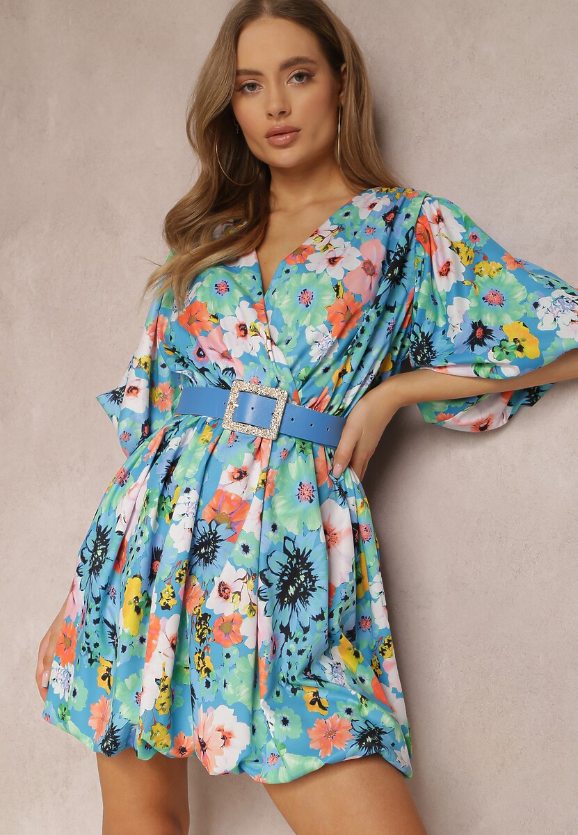 Niebieska Sukienka z Paskiem Kasare