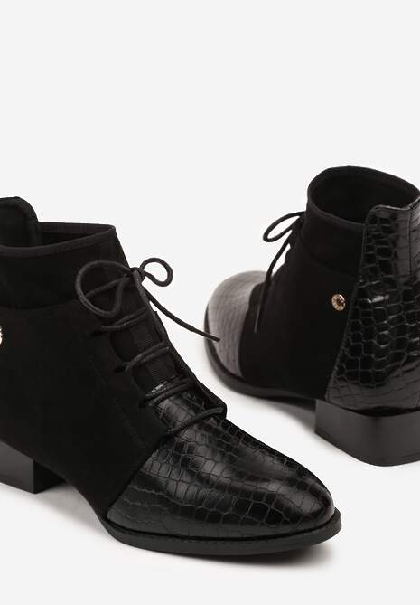 Czarne Sznurowane Botki do Kostki Vices Zdobione Tłoczeniem Skóry Węża Wedvire