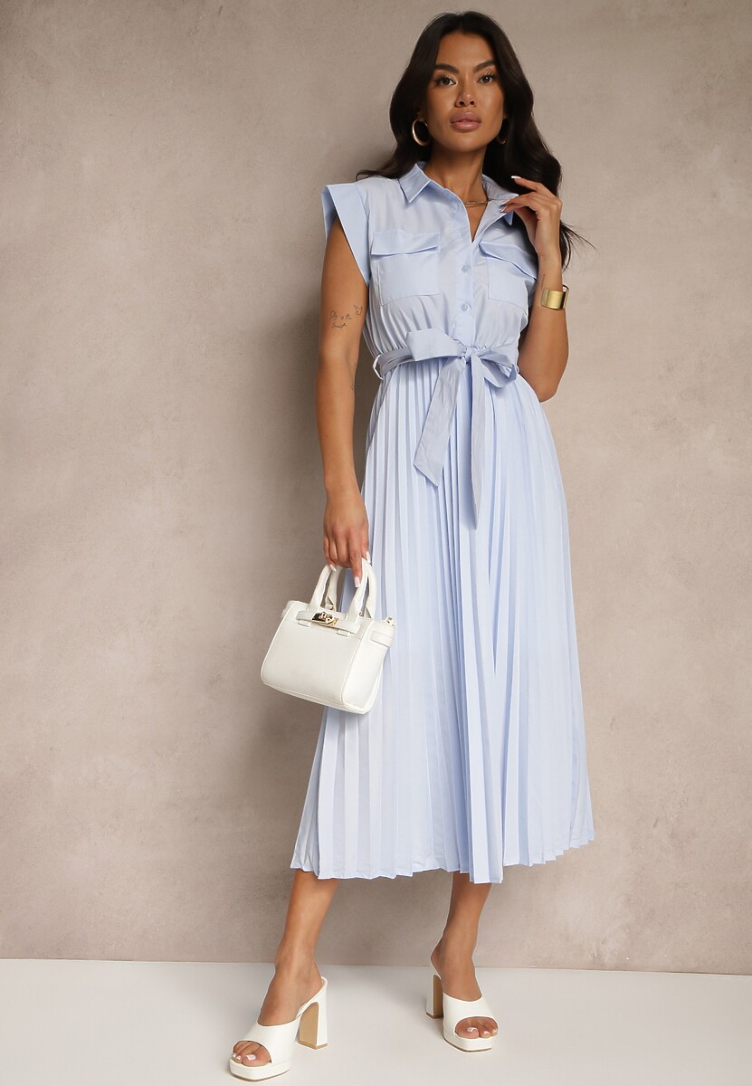 Jasnoniebieska Sukienka Plisowana z Bawełną Ozdobiona Paskiem Lirabelle